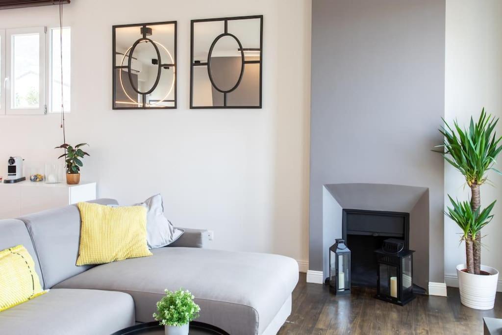#24 Marie-Claire Suite Sea View/Balcony/Ac/5Min Port Villefranche-sur-Mer Esterno foto
